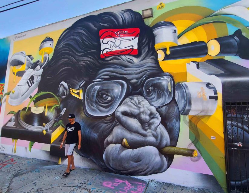 Wynwood walking tour in French (2h) - Meeting at Dr Smood Cafe and getting your bearings fast